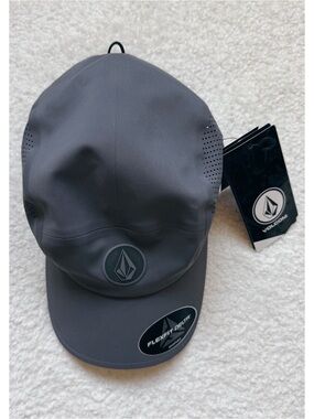 Volcom | Tech Delta Camper Hat
